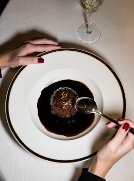 Dessert al cioccolato con il sigillo G di Giannino dal 1899